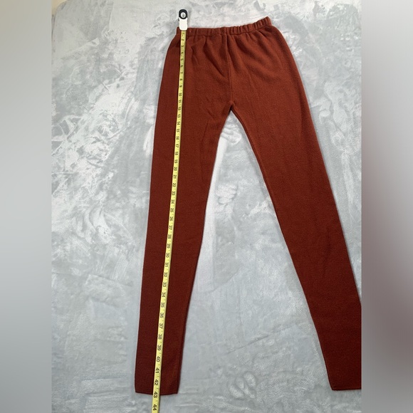 Rust Red Knit Leggings - Picture 4 of 11